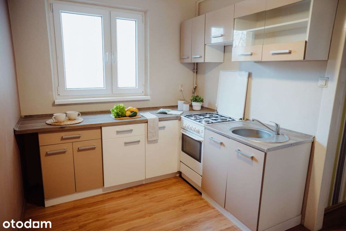 Zgierski Unikat: 2 mieszkania za jednymi drzwiami!-12