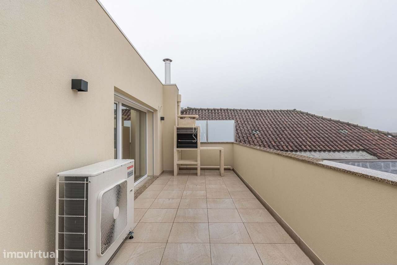 Apartamento T3 em zona ARU com isenção do IMT, em São Vicente, Braga.-16