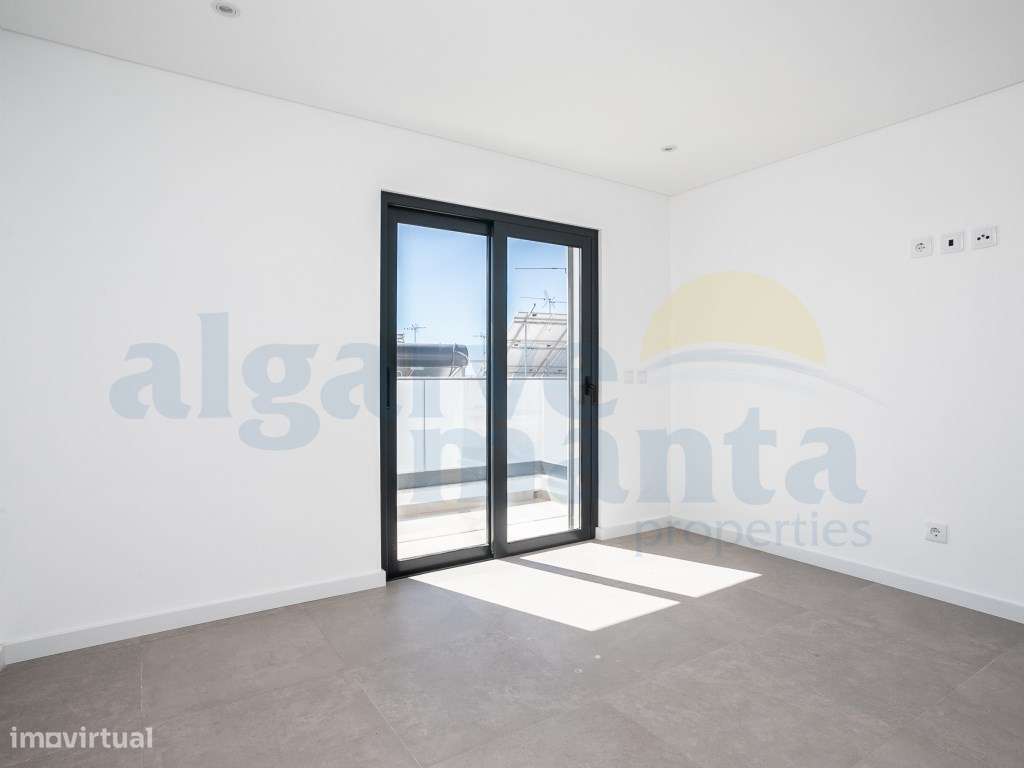 Exclusiva Moradia T4 de Luxo à Beira-Mar com Piscina Privada, Estac...-19