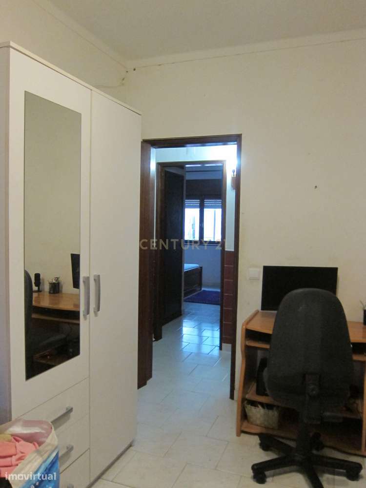 Apartamento T2 com Quintal a 5 Minutos da Praia – Armação de Pêra - Grande imagem: 4/9