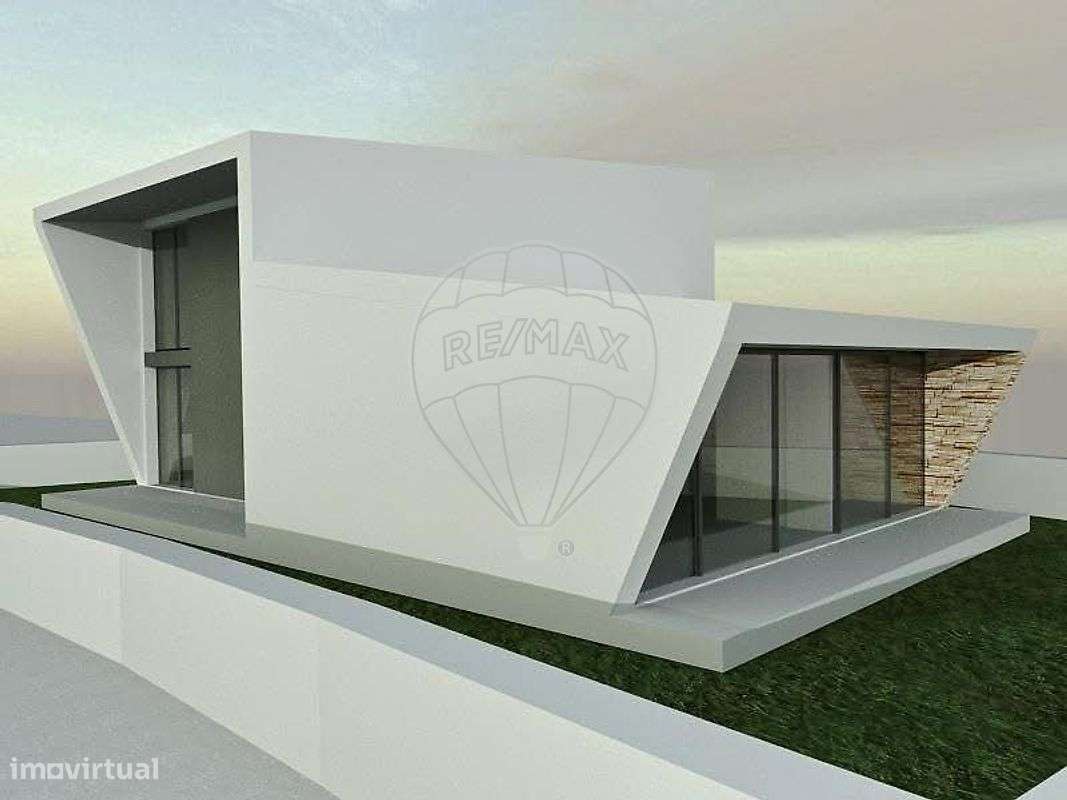 Moradia T4 para venda-3