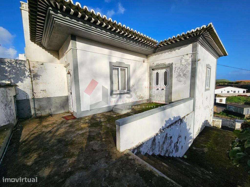 Moradia T4 em Prédio Misto – Fonte do Bastardo-15