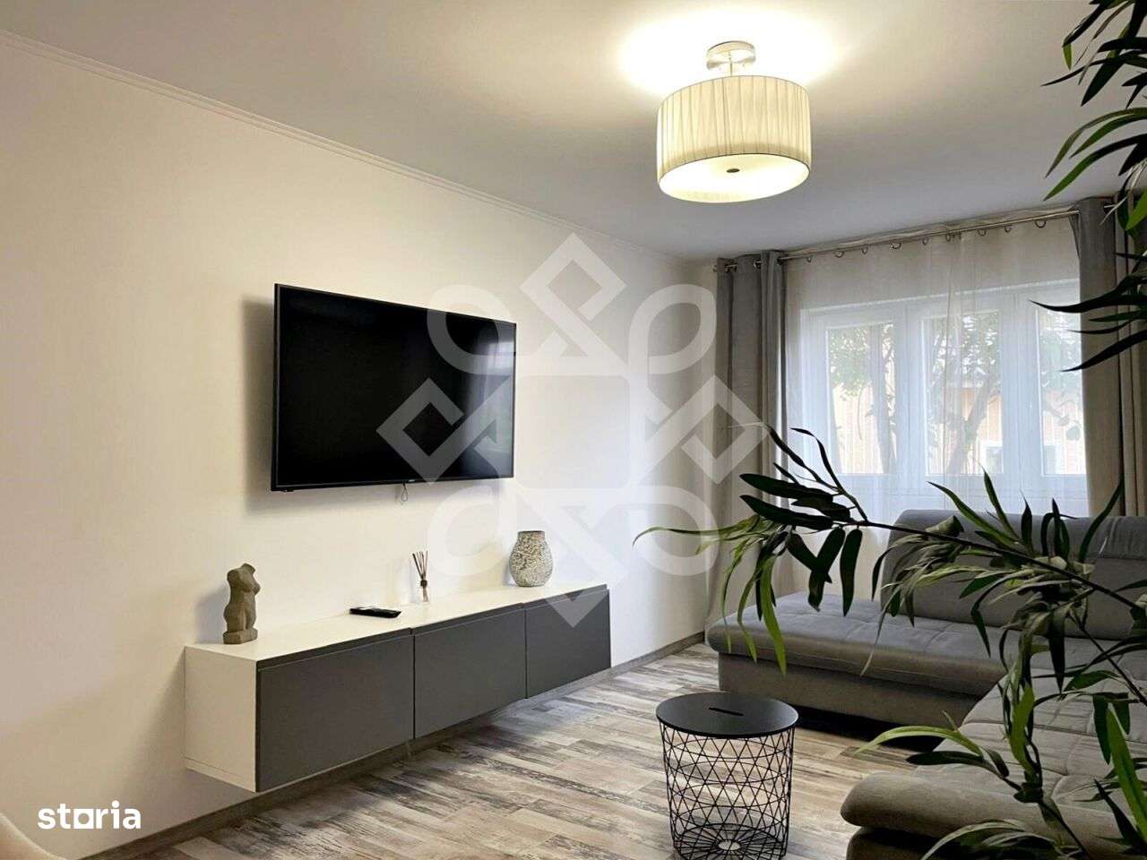 Apartament modern cu 2 camere de inchiriat in zona Decebal, Oradea - Imagine principală: 1/11