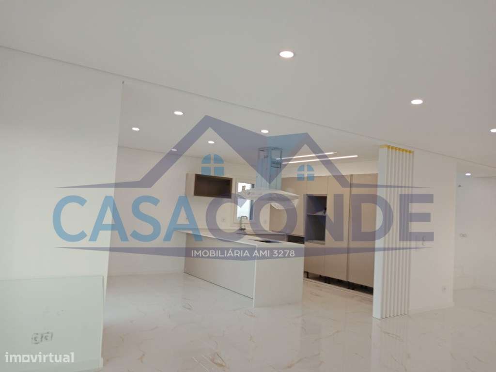 Moradia Isolada Duplex C/Piscina-20