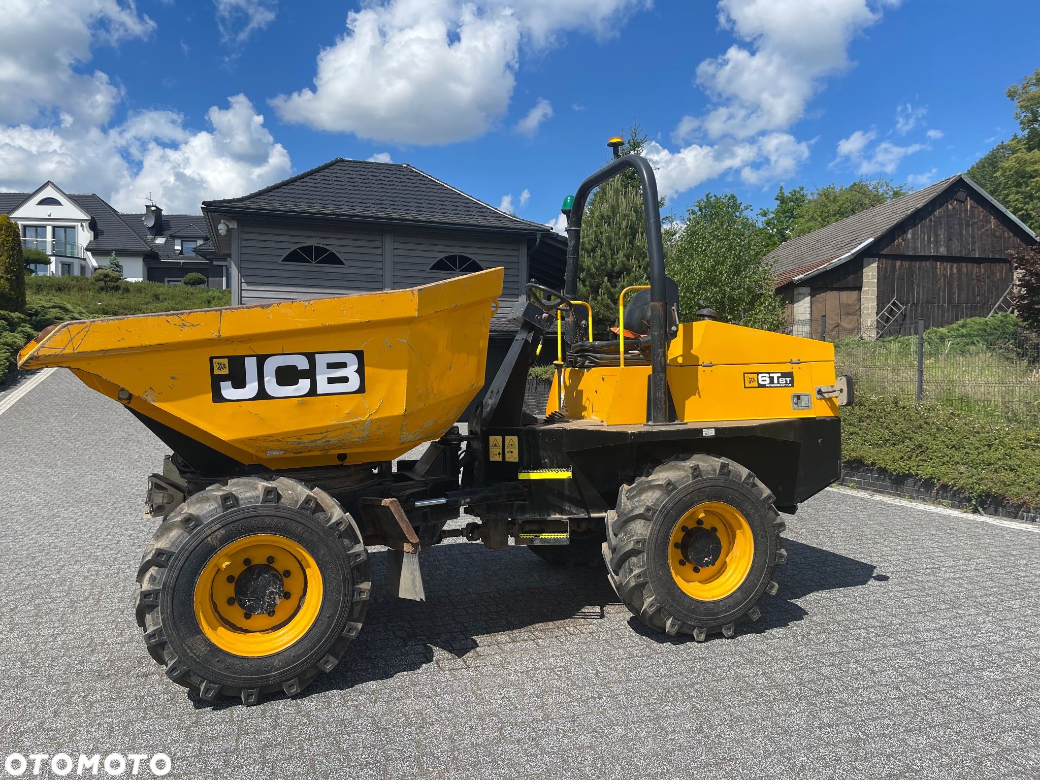 JCB 6TST - 1