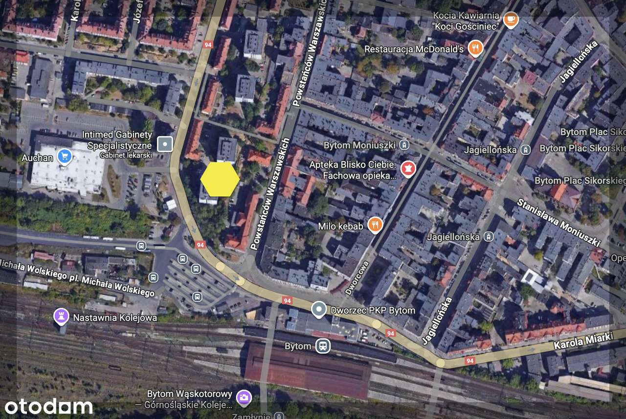 Garaż | Blok, ogrzewanie miejskie | 2 pokoje. Przy dworcu PKS i PKP - Pełny obrazek: 1/2