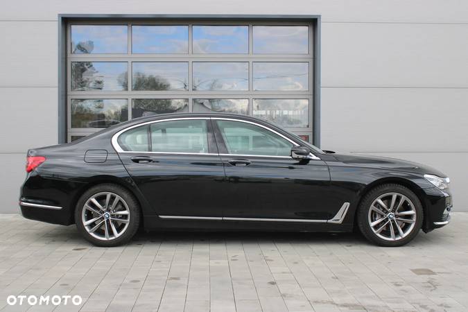 BMW Seria 7 740d xDrive - 4