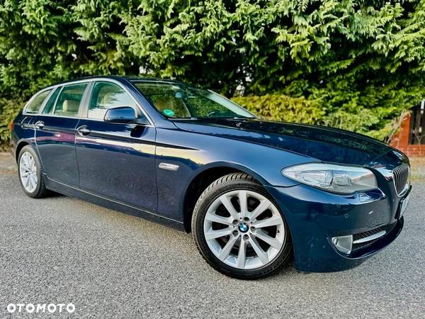 BMW Seria 5 520i Touring Luxury Line - 10