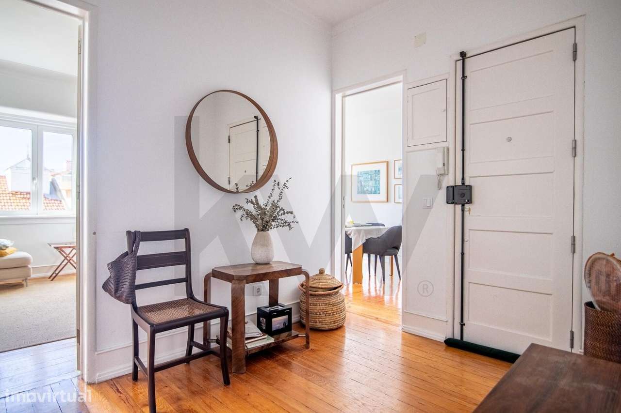 T3 com Potencial para Duplex (235 m2) no Bairro dos Açores - Grande imagem: 3/18