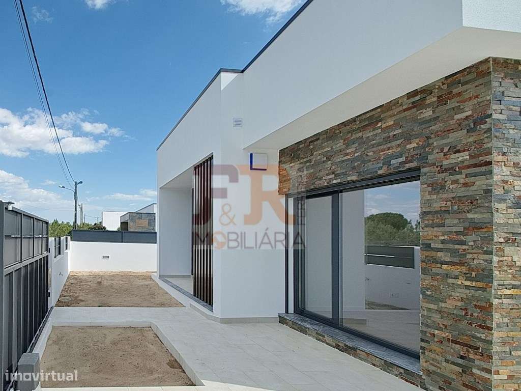 Moradia Térrea T3 com Piscina. Fernão Ferro - Grande imagem: 3/19