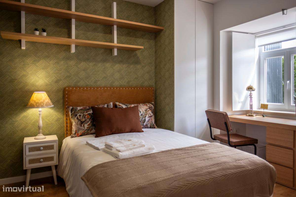 Estúdio - localizado em Montes Claros Coimbra - Grande imagem: 4/9