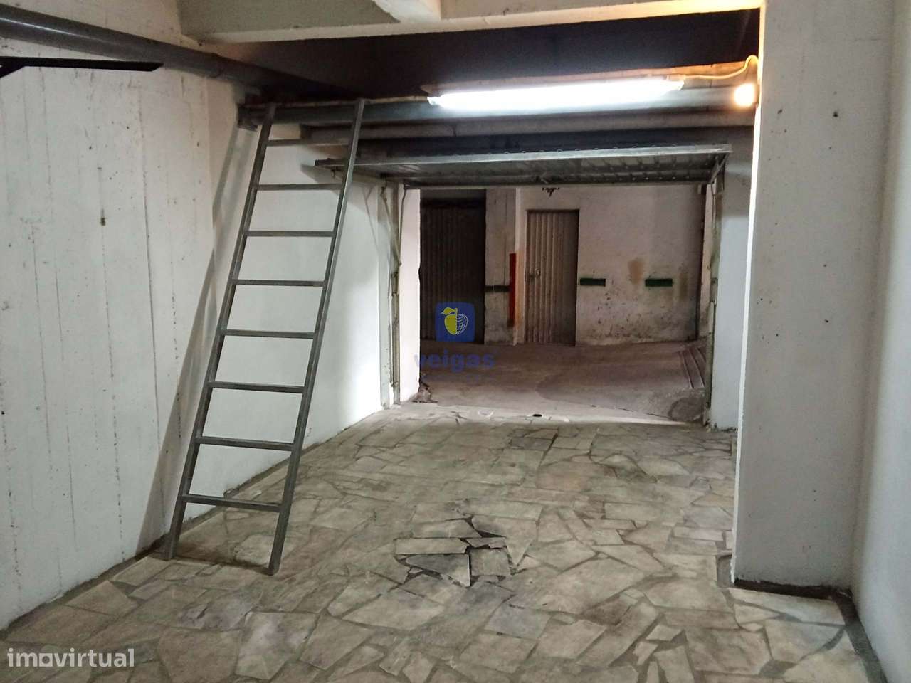 Garagem Box em Fitares - Grande imagem: 4/12