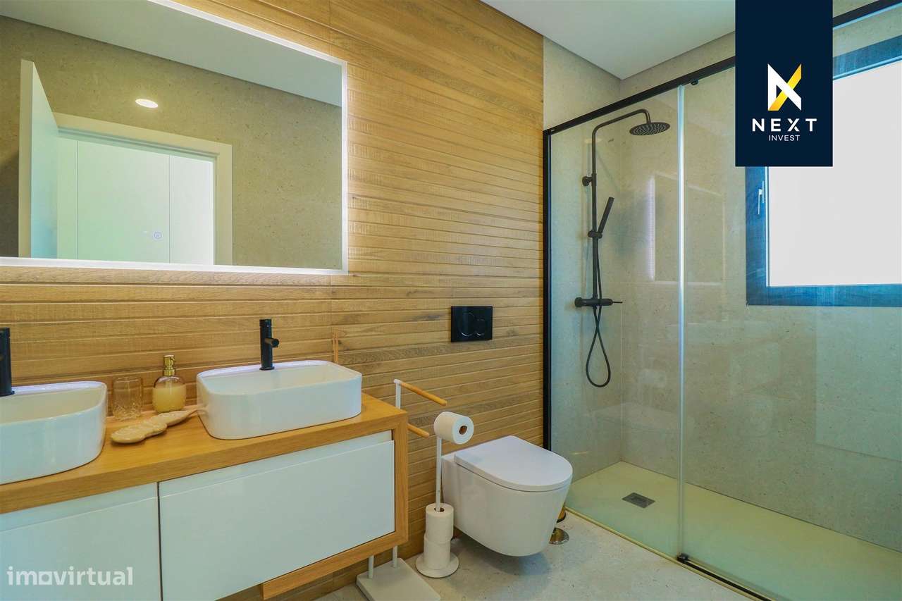 Moradia Geminada T4 com Piscina – Viseu-52
