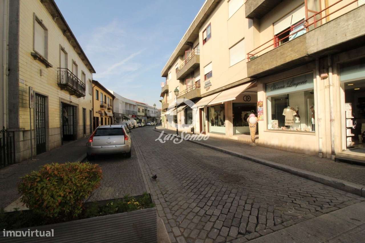 Apartamento T2 com garagem individual no coração de Fafe