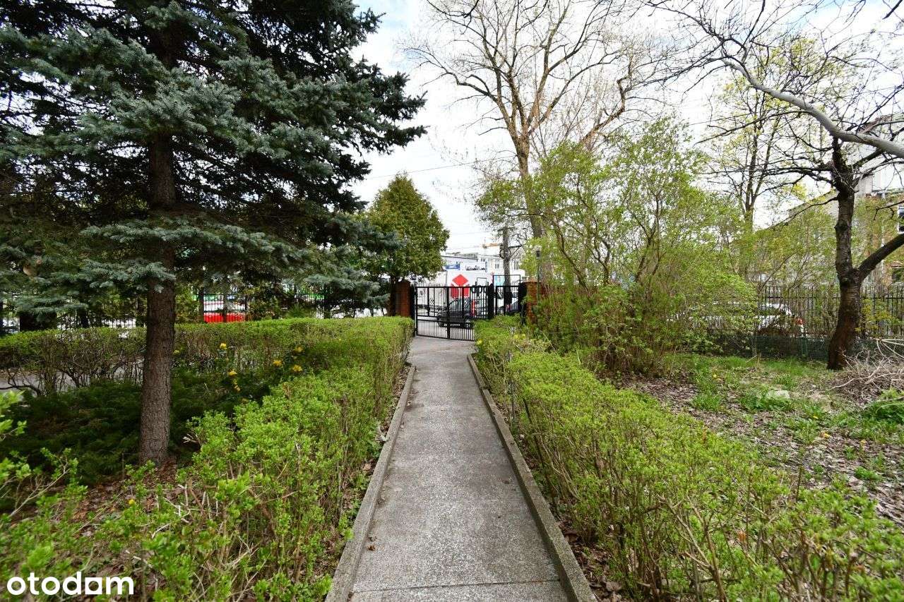 Wolnostojący o 2 lokalach/piwnica/ogród-2