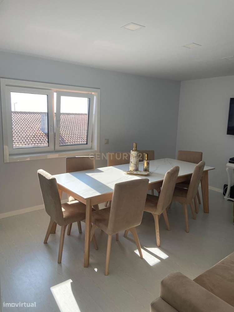 Andar Moradia Moderna em Vila Nova de Gaia - 3 Quartos, 2 Casas de Ban - Grande imagem: 4/39