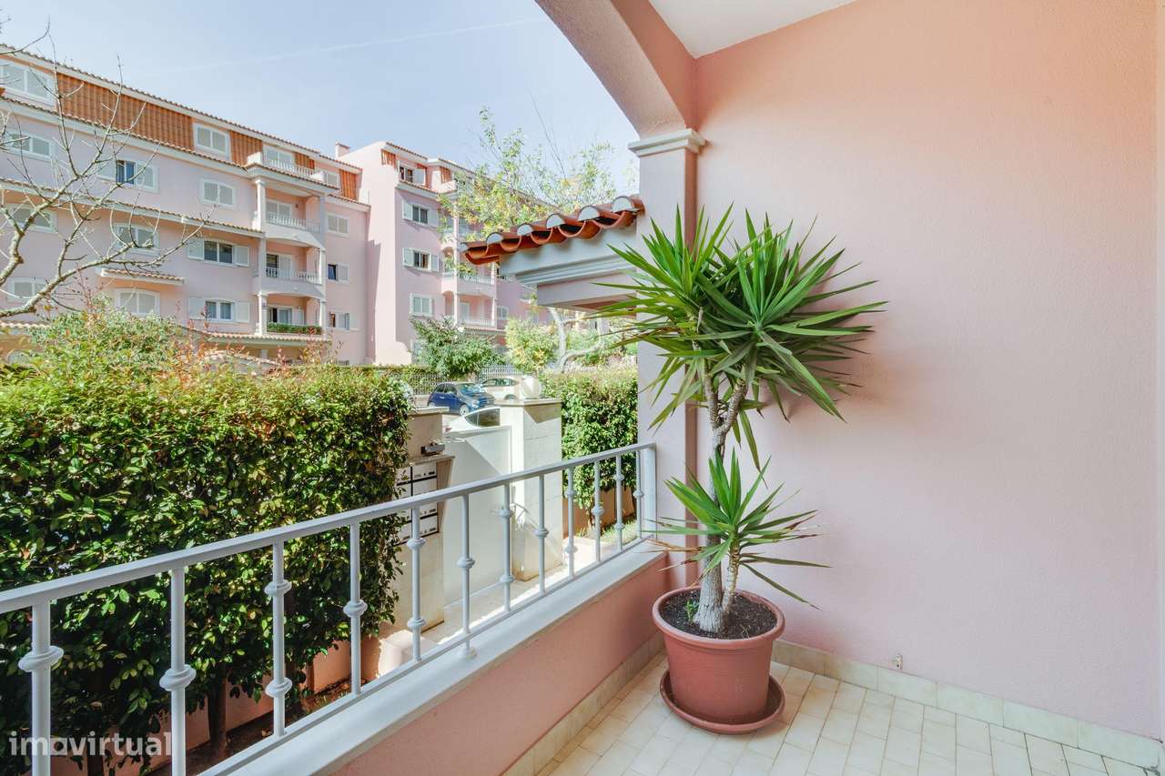 Elegância, Harmonia e Exclusividade — O Seu Refúgio de Luxo na Costa d-28