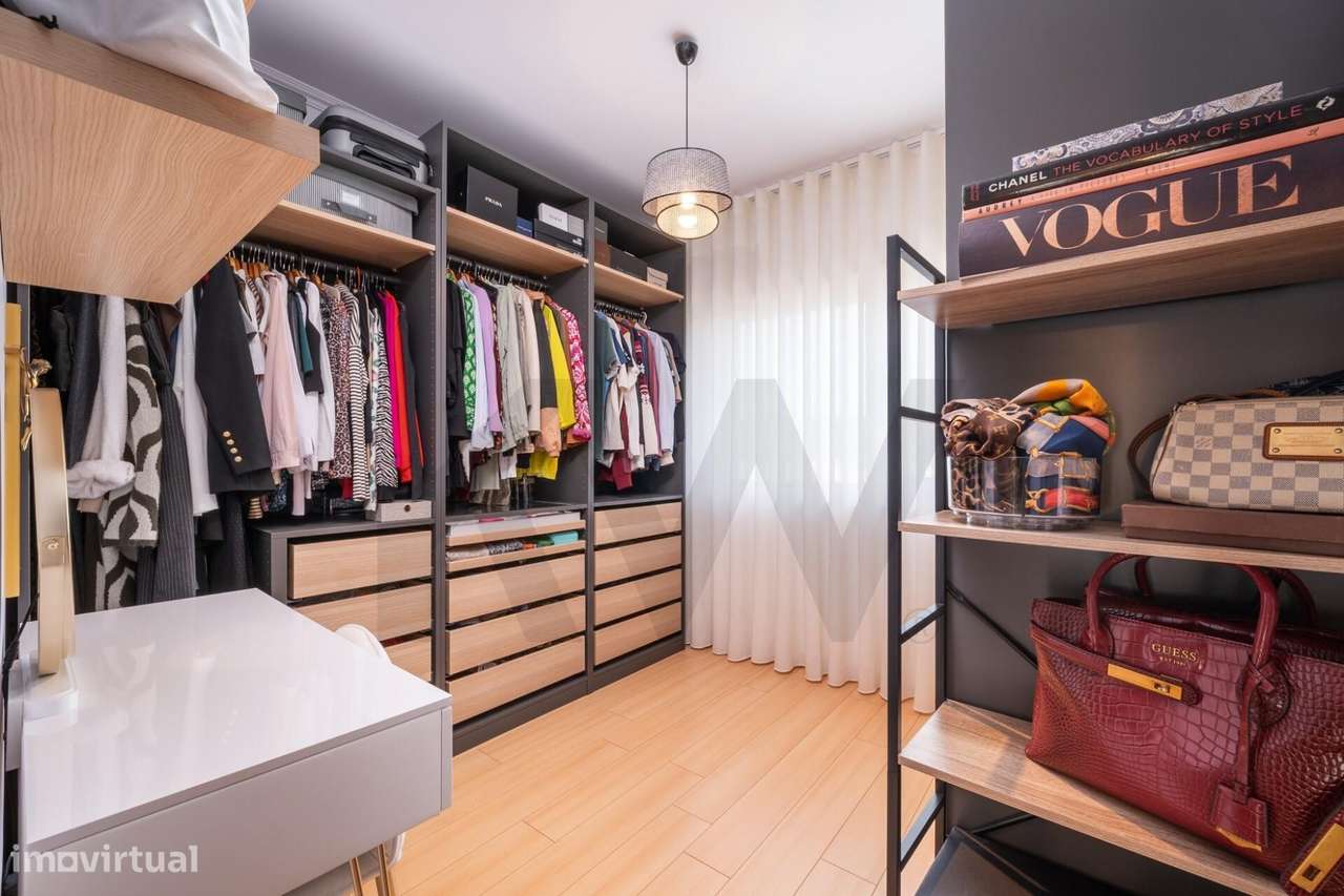 Moradia T4 em Eiras: O Seu Refúgio Privado com Lazer de Resort - Grande imagem: 4/53