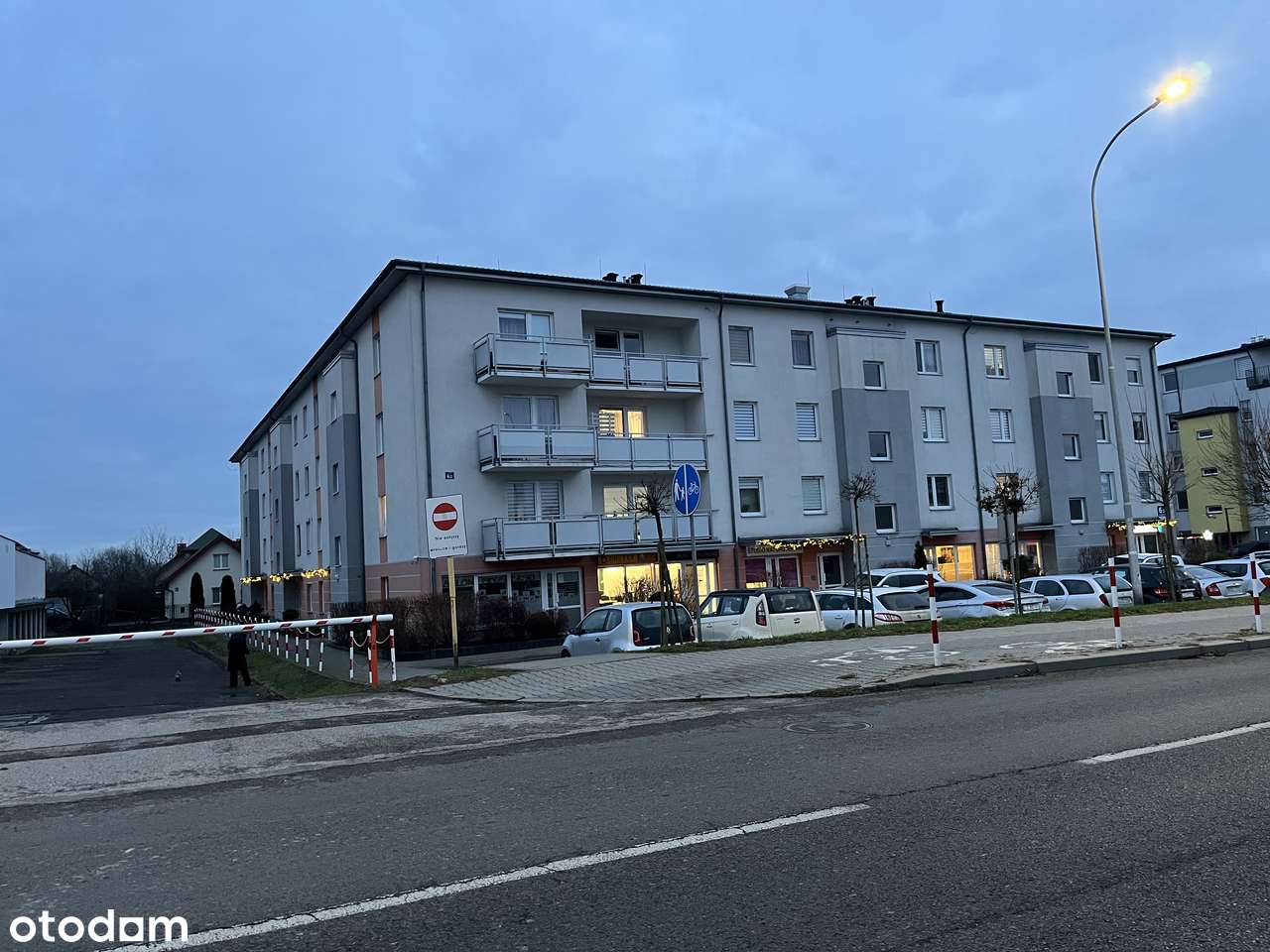 Zadbane, ładne, przestronne, 3 - pokoje, miejsce postojowe, Młyńska 6D - Pełny obrazek: 2/9