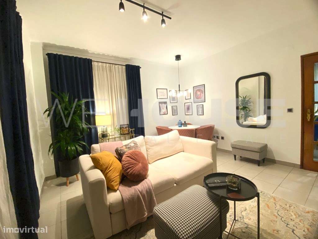 Apartamento T2 com Duas Varandas no Pinhal Novo - Totalmente Remode... - Grande imagem: 3/24