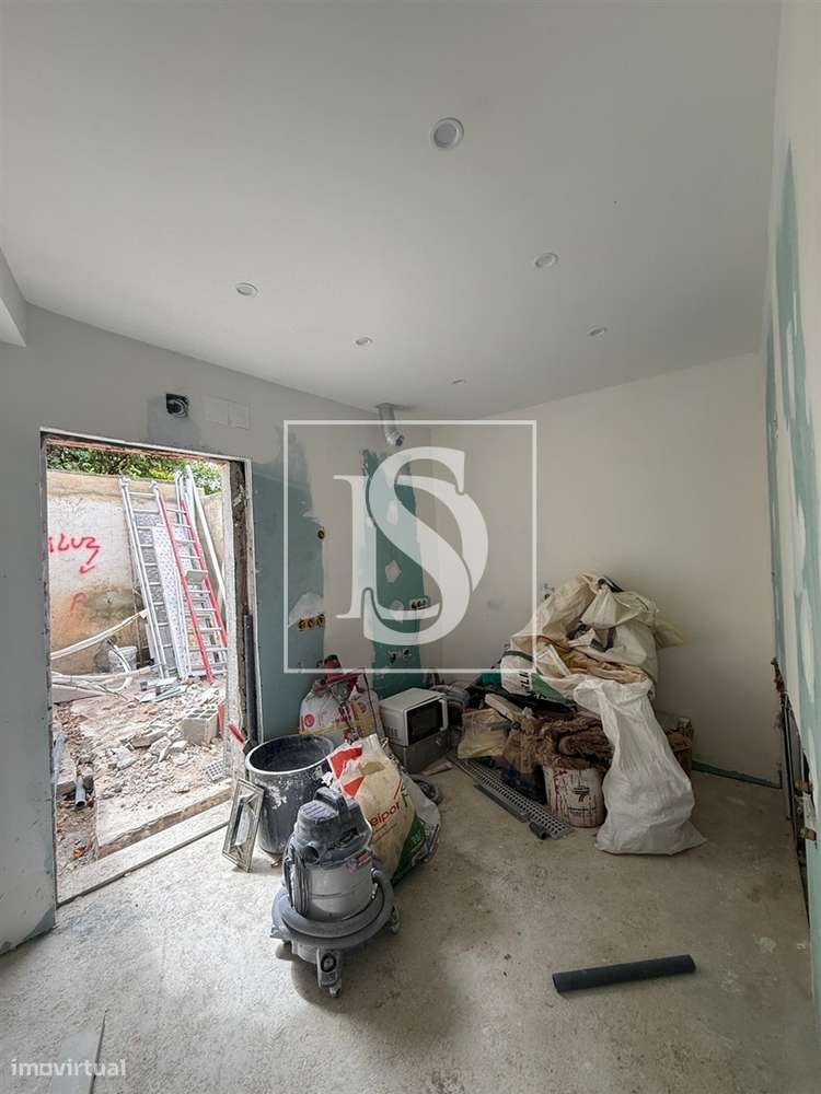 ✨ Moradia T3 Totalmente Renovada no Centro de Santarém ✨-11