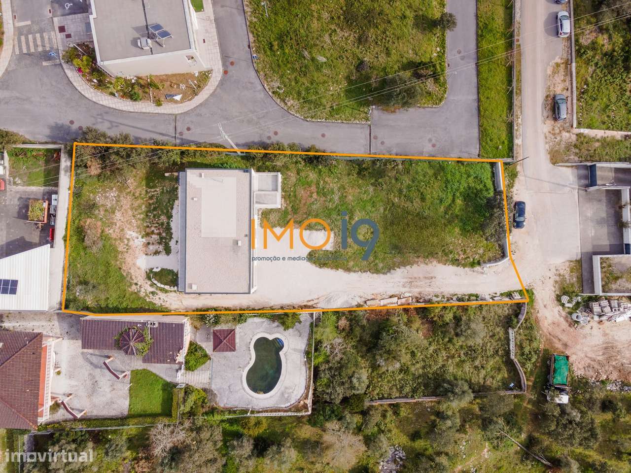 Moradia T4 com Vista Panorâmica em Fátima-54