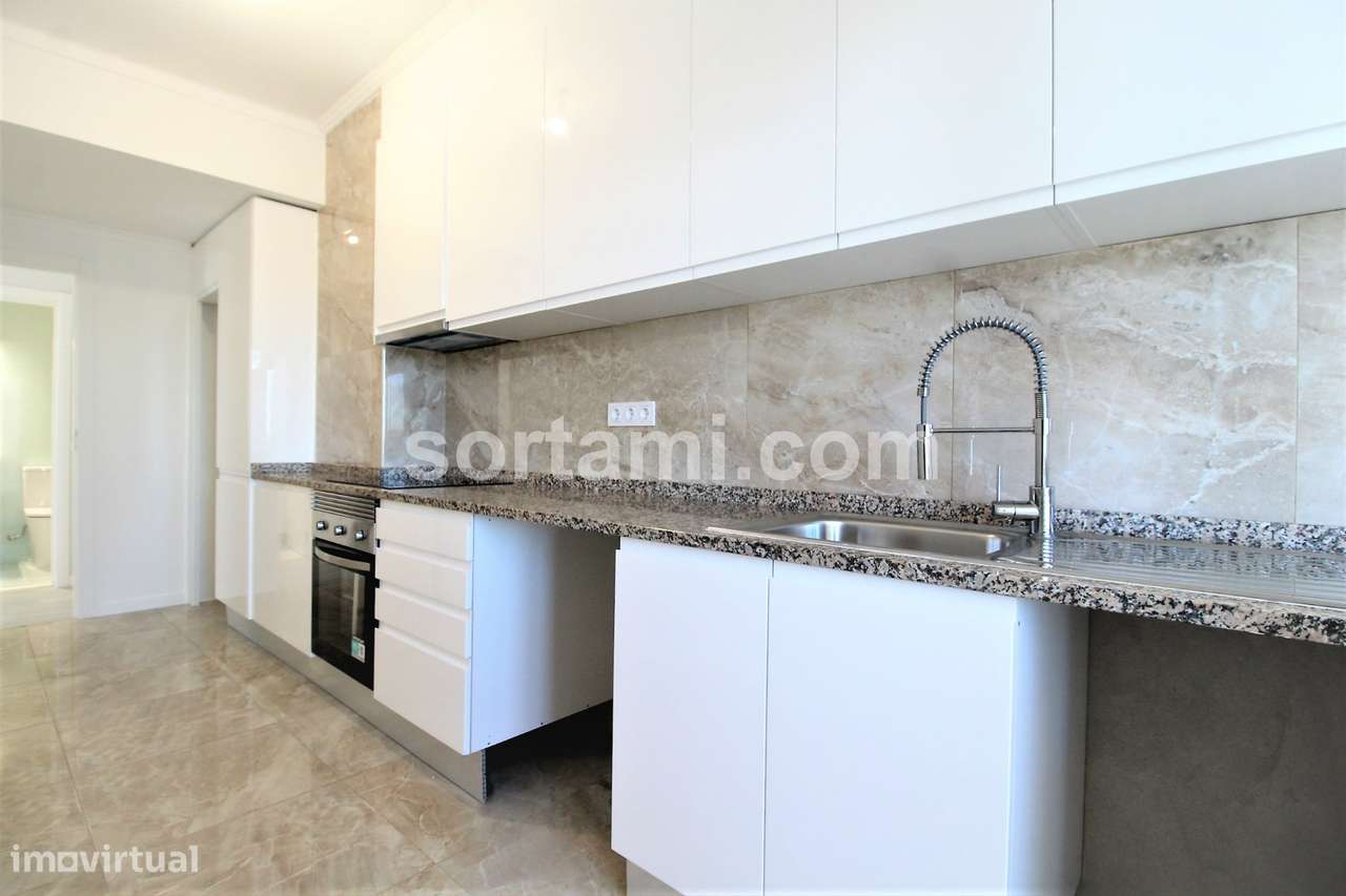 Apartamento T3 Venda em Portimão,Portimão - Grande imagem: 3/26