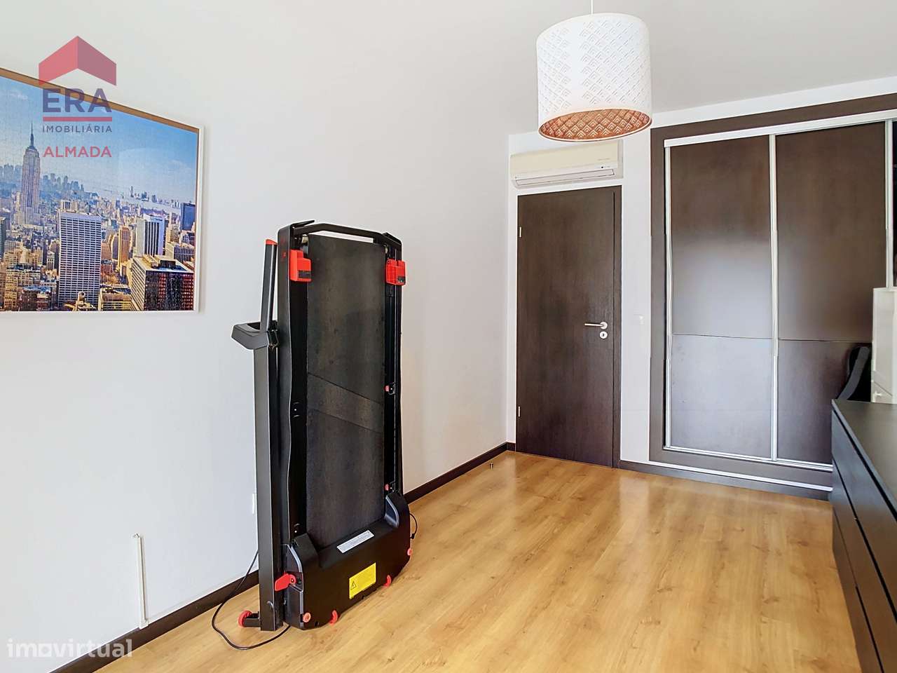 Apartamento T3 com arrecadação-  Vale Flores-6