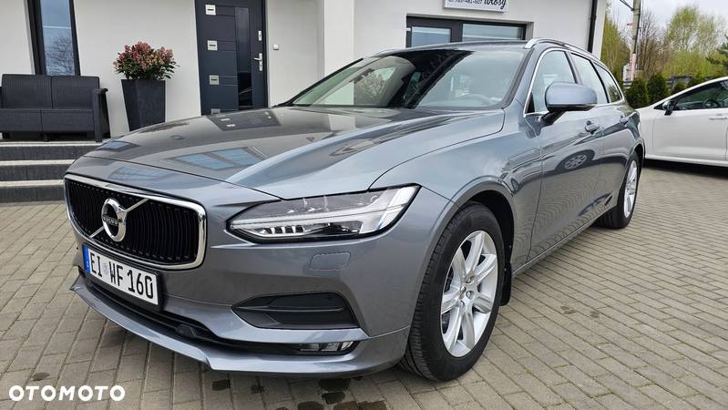 Volvo V90 D4 AWD Geartronic Momentum Pro - 4