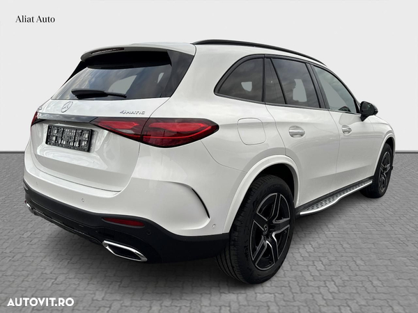 Mercedes-Benz GLC 300 e 4MATIC - 4