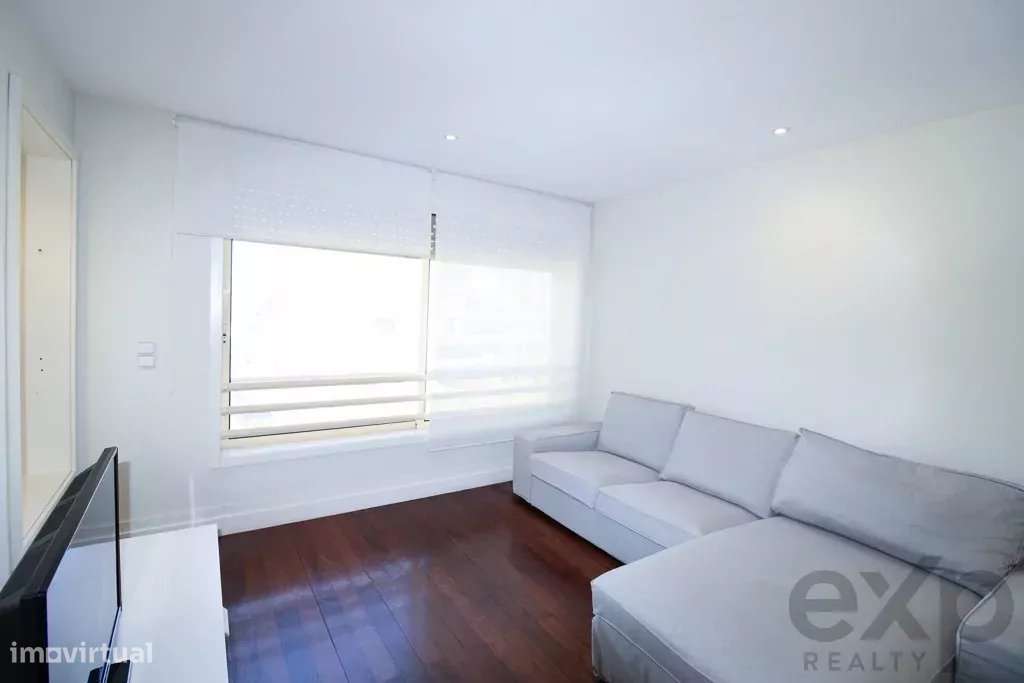 Excelente T2 para arrendamento a poucos metros da praia em Leça da Pal - Grande imagem: 3/26