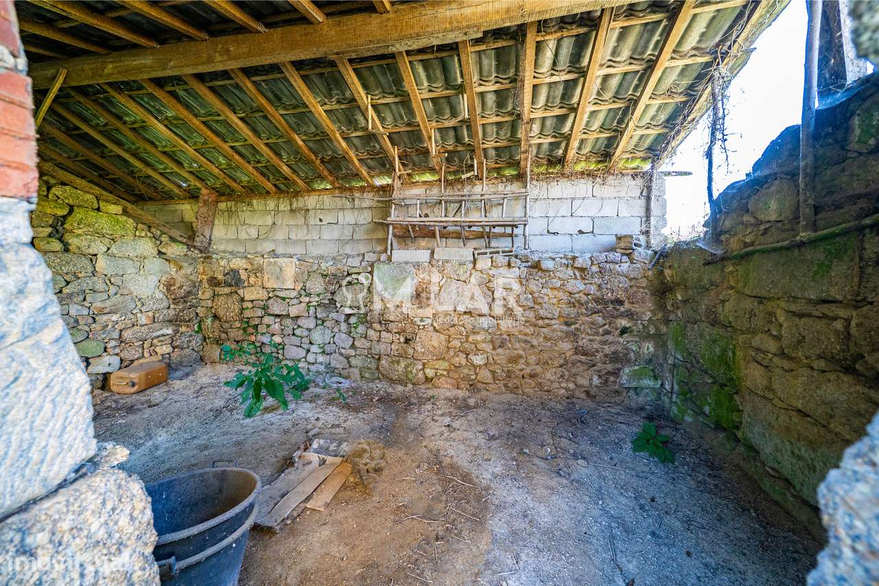 Quinta com 1700 m2 em Midões, Barcelos-12