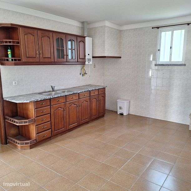 Excelente local habitacional-37