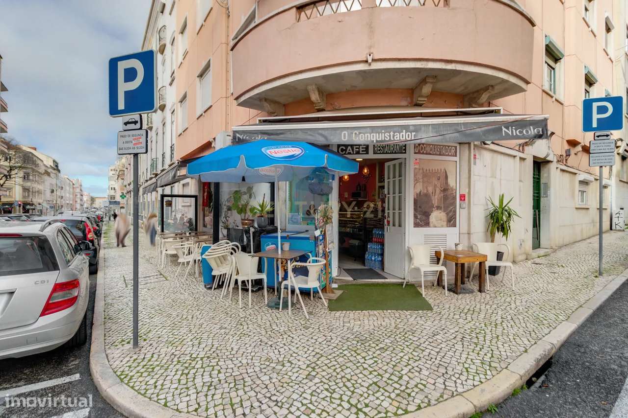 Loja no Centro de Campo de Ourique com rendimento - Grande imagem: 1/12