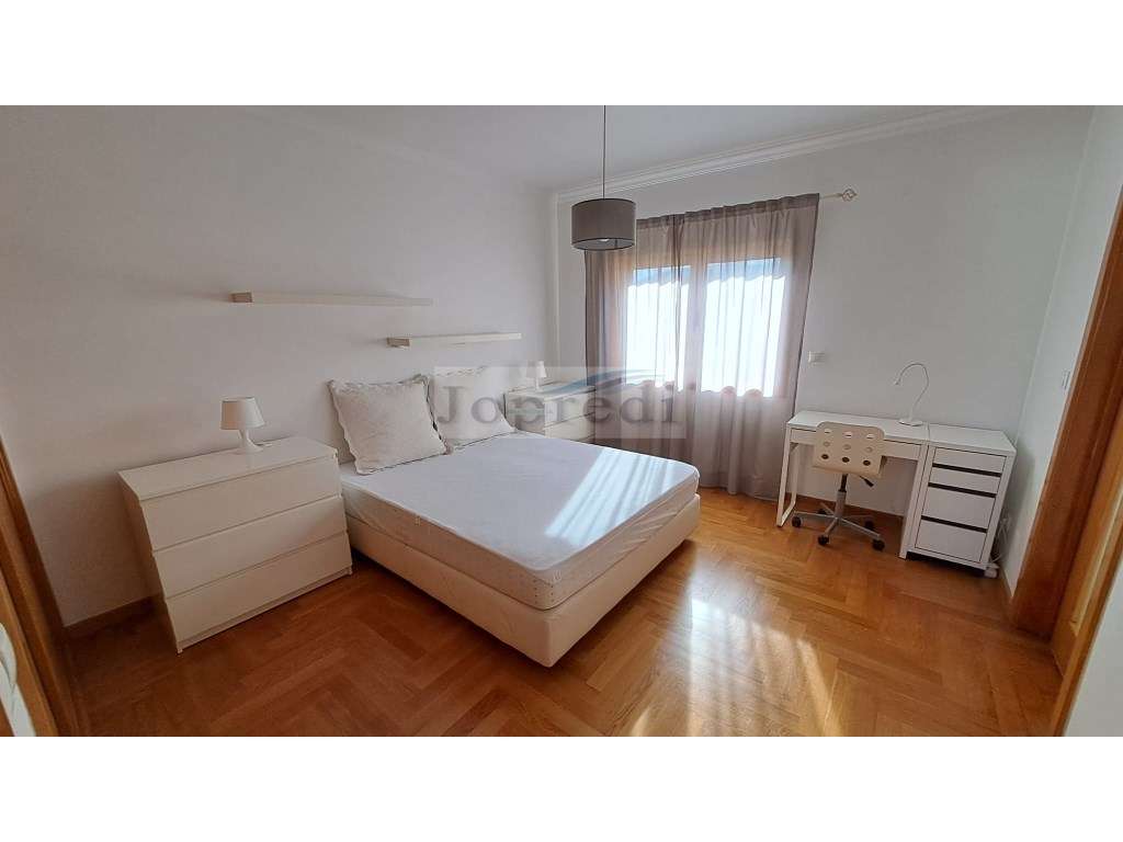 Apartamento T2 em condomínio Fechado na Beloura II-12