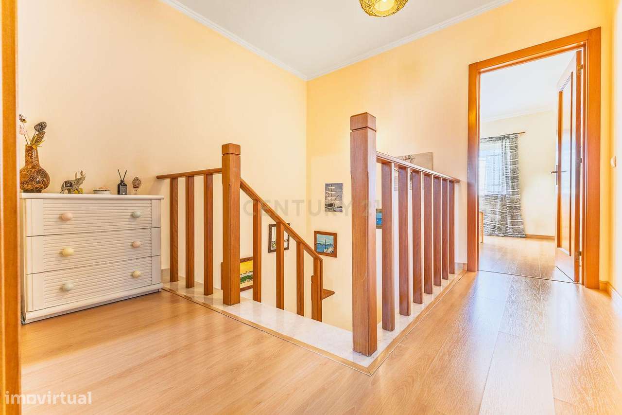 Moradia em Banda T4 | 3 Pisos | Aldeia de Paio Pires 490.000 € | 249 m-14