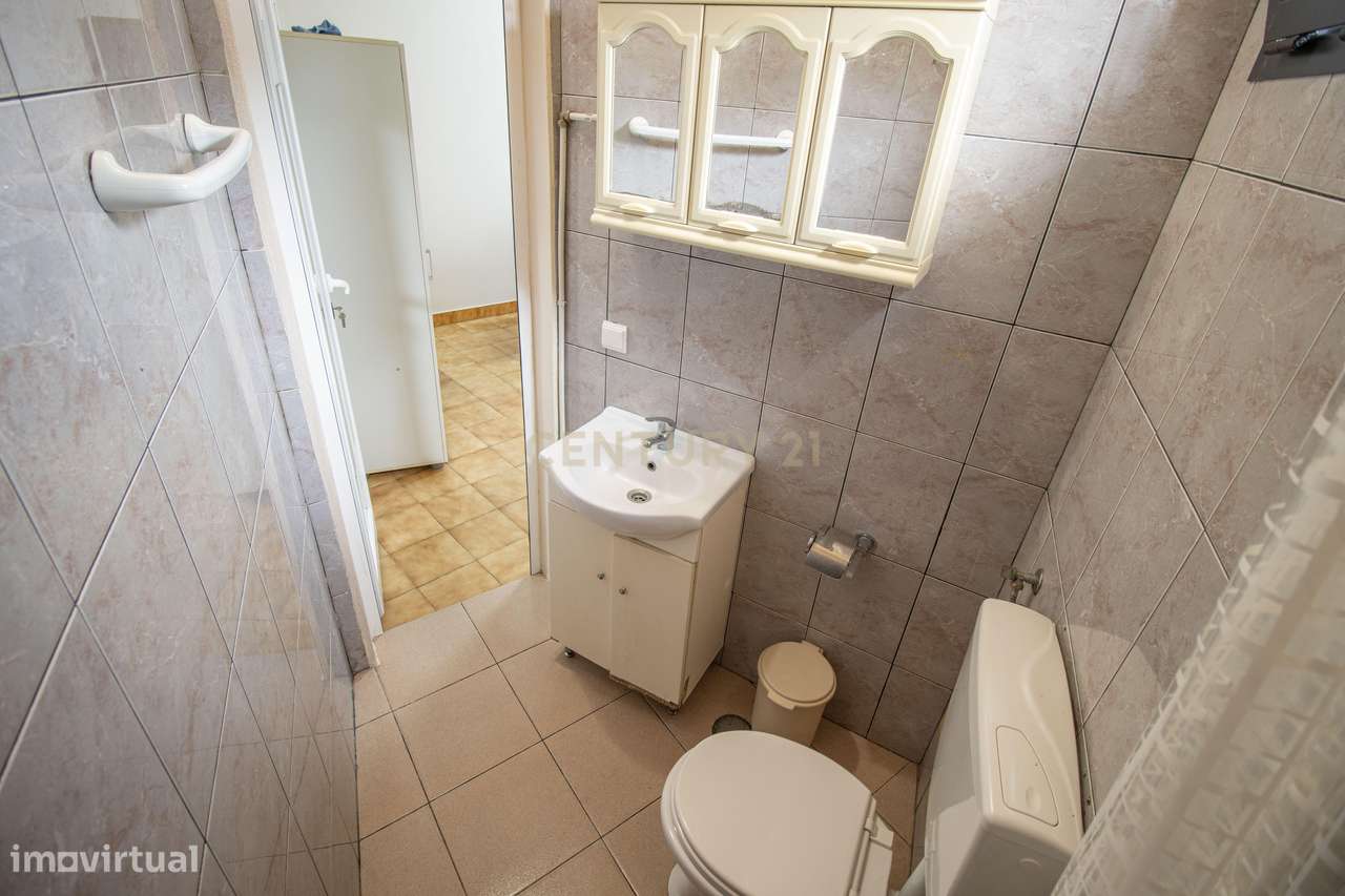 Moradia Térrea com Terraço e Vista Montanha na Madeira-12