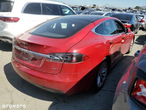 Tesla Model S Standard - 5