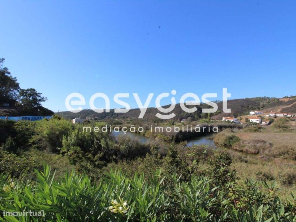 Quinta T4 de 171 m2 com terreno de 9 ha localizada em Odeceixe - Grande imagem: 5/17