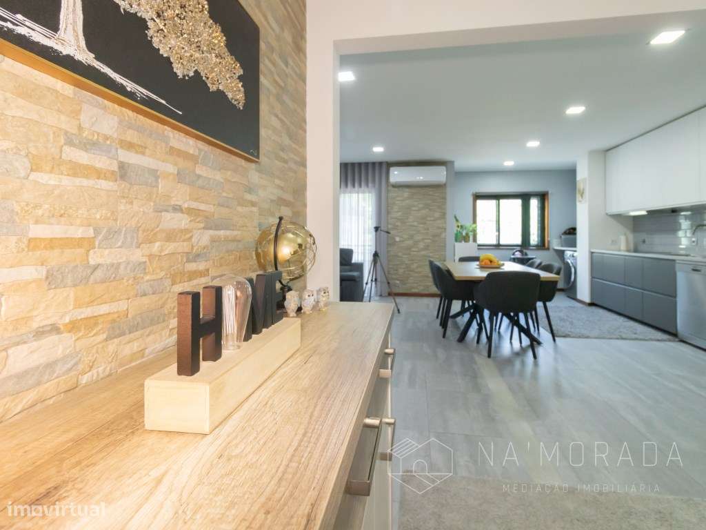 Apartamento T2 renovado, vendido totalmente mobilado e equipado em ...-2