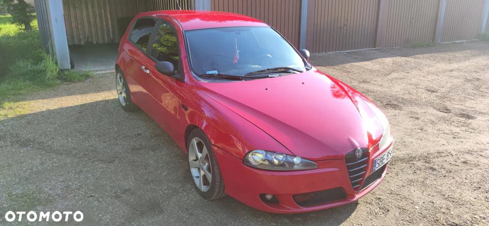 Alfa Romeo 147 - 2