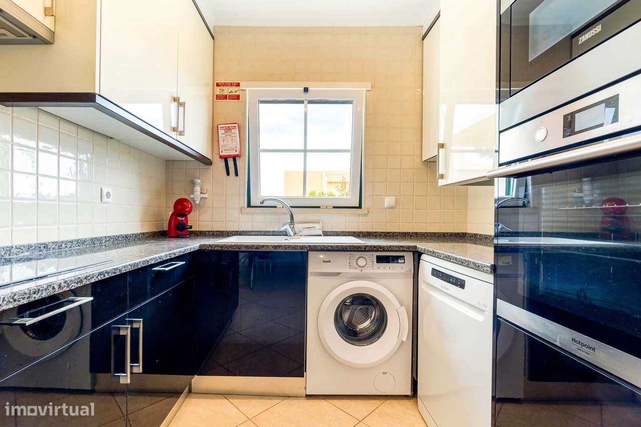 Apartamento térreo T2 na Galé-9