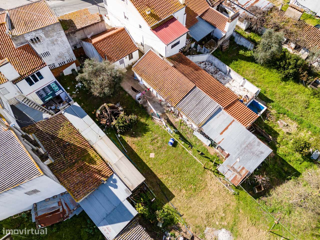 MORADIA T1 + ANEXOS E TERRENO | BEMPOSTA | ABRANTES-18