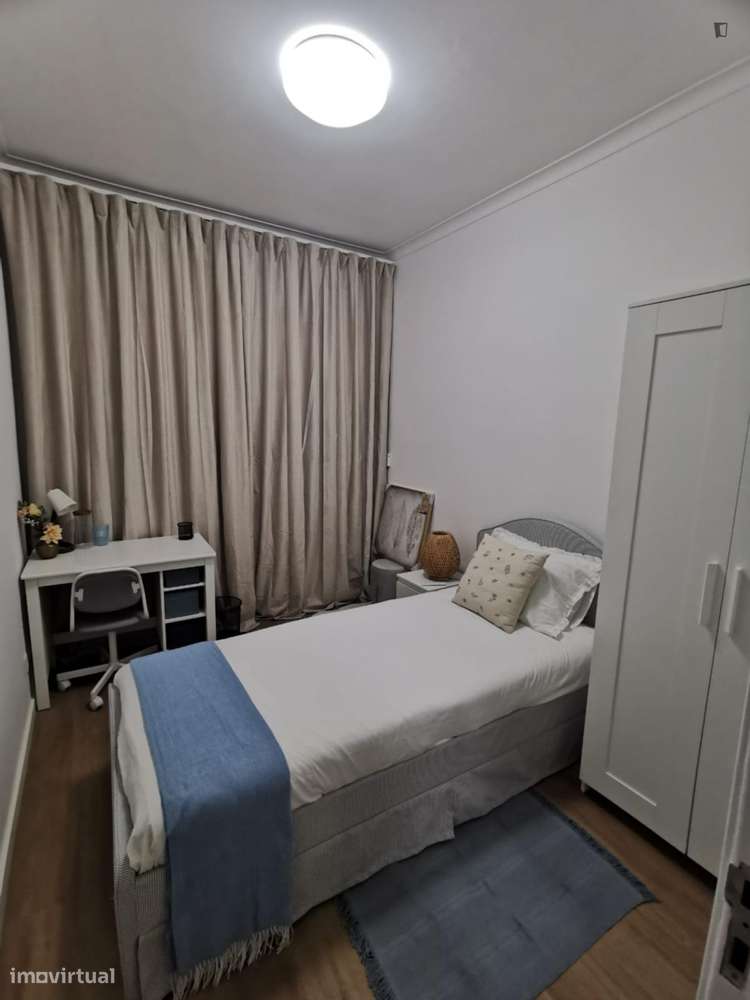 Quarto - localizado em Lisbon - Grande imagem: 5/10
