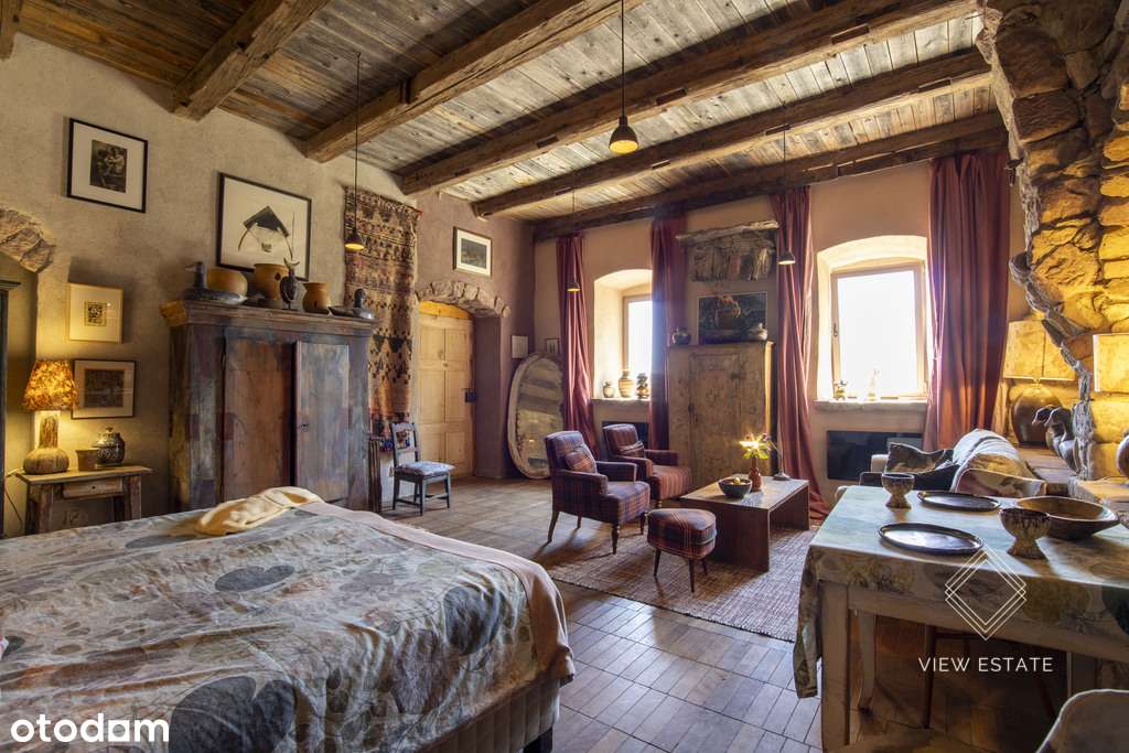 Wyjątkowy artystyczny dom na wzgórzu z pensjonatem-3