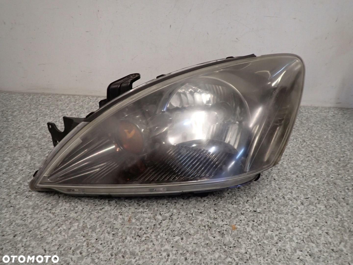 MITSUBISHI LANCER VII 04- LAMPA PRZEDNIA LEWA REFLEKTOR - 1