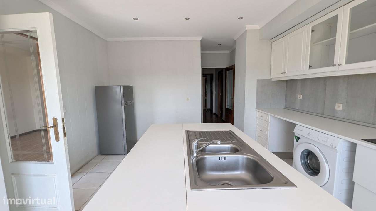 Excelente Apartamento T2 à venda na Maia-18