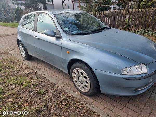 Alfa Romeo 147 - 3