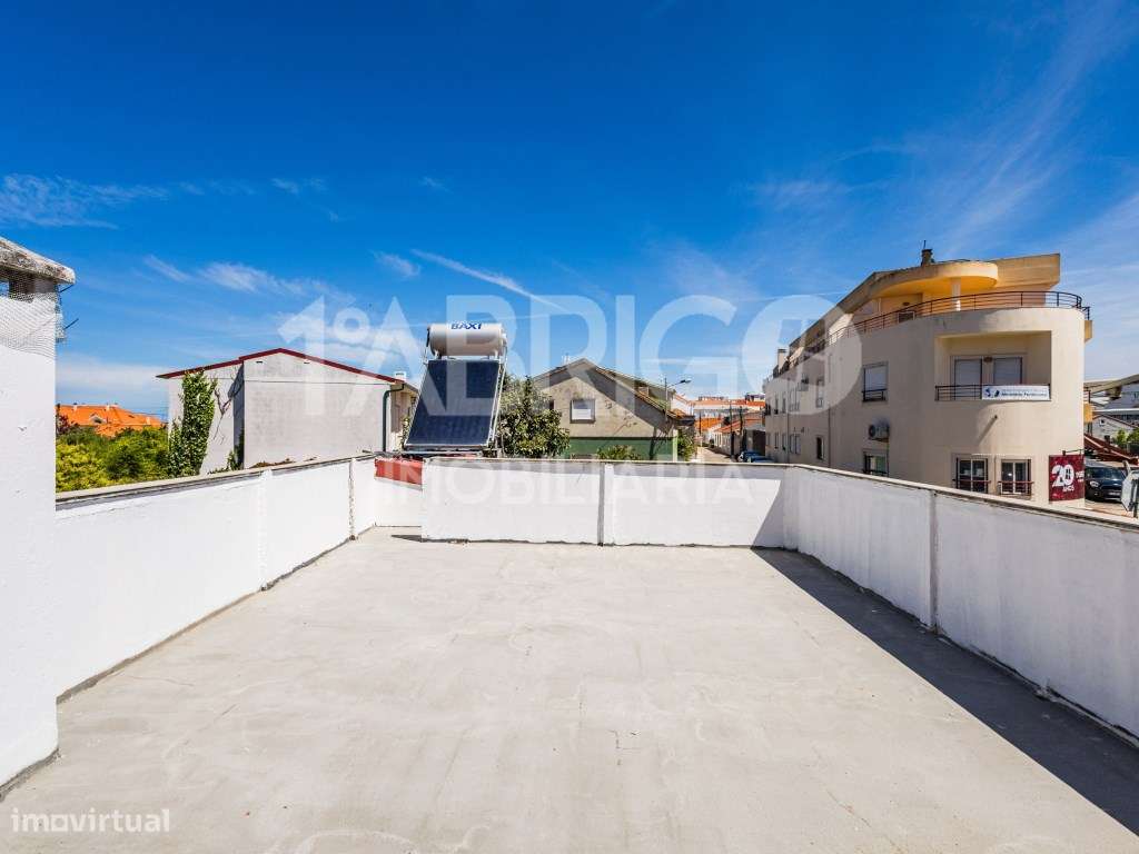 Moradia T2+1, centro da cidade da Marinha Grande-34