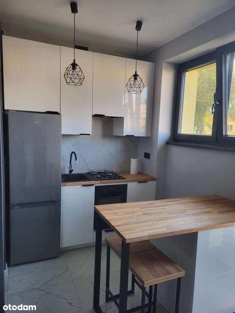 Nowoczesna, nowo wyremontowana kawalerka - Pełny obrazek: 1/8